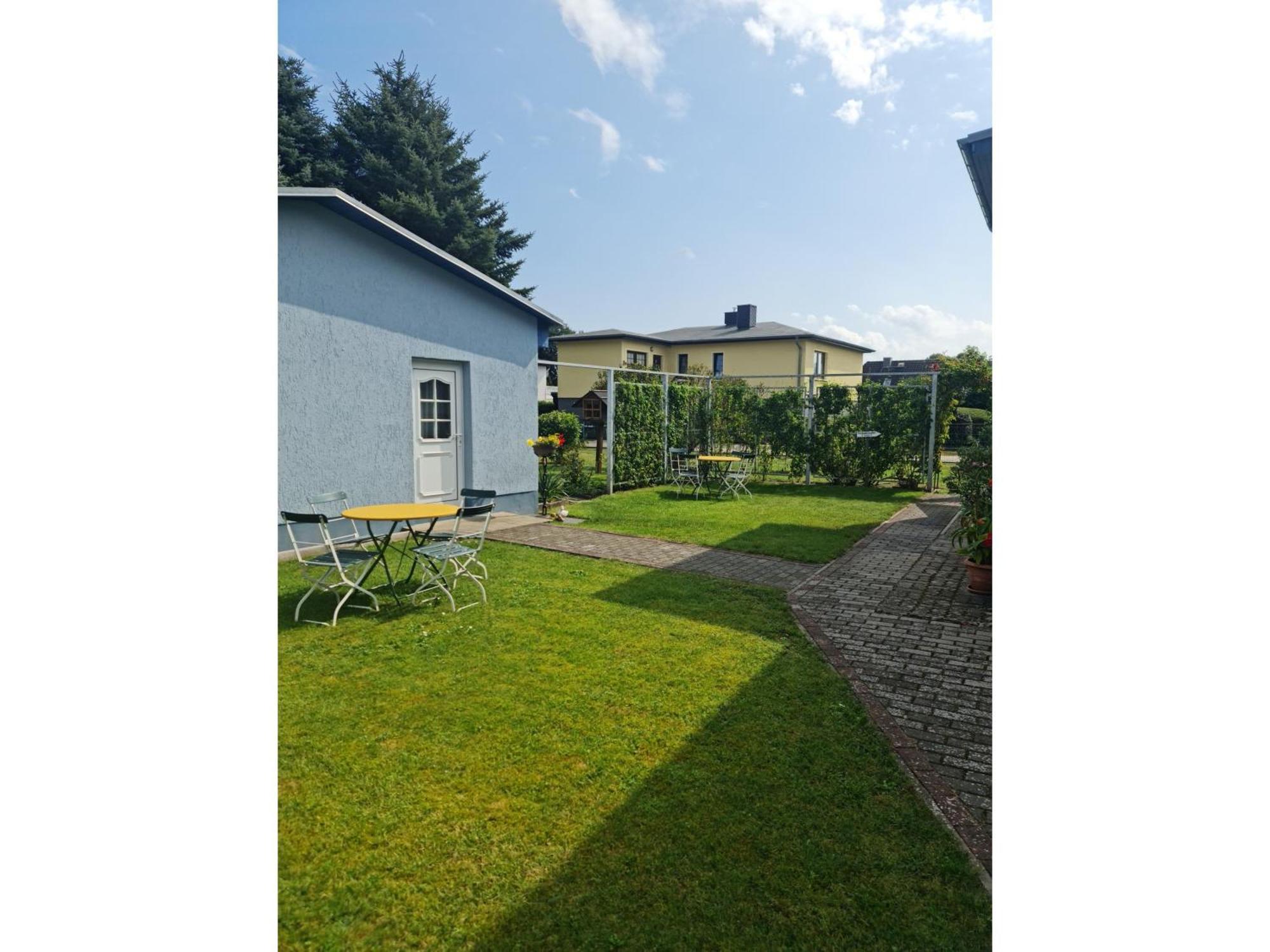 2 Ferienzimmer Inkl Fr & 1 Bungalow, Wlan, Garten, Grill ツィノヴィッツ エクステリア 写真